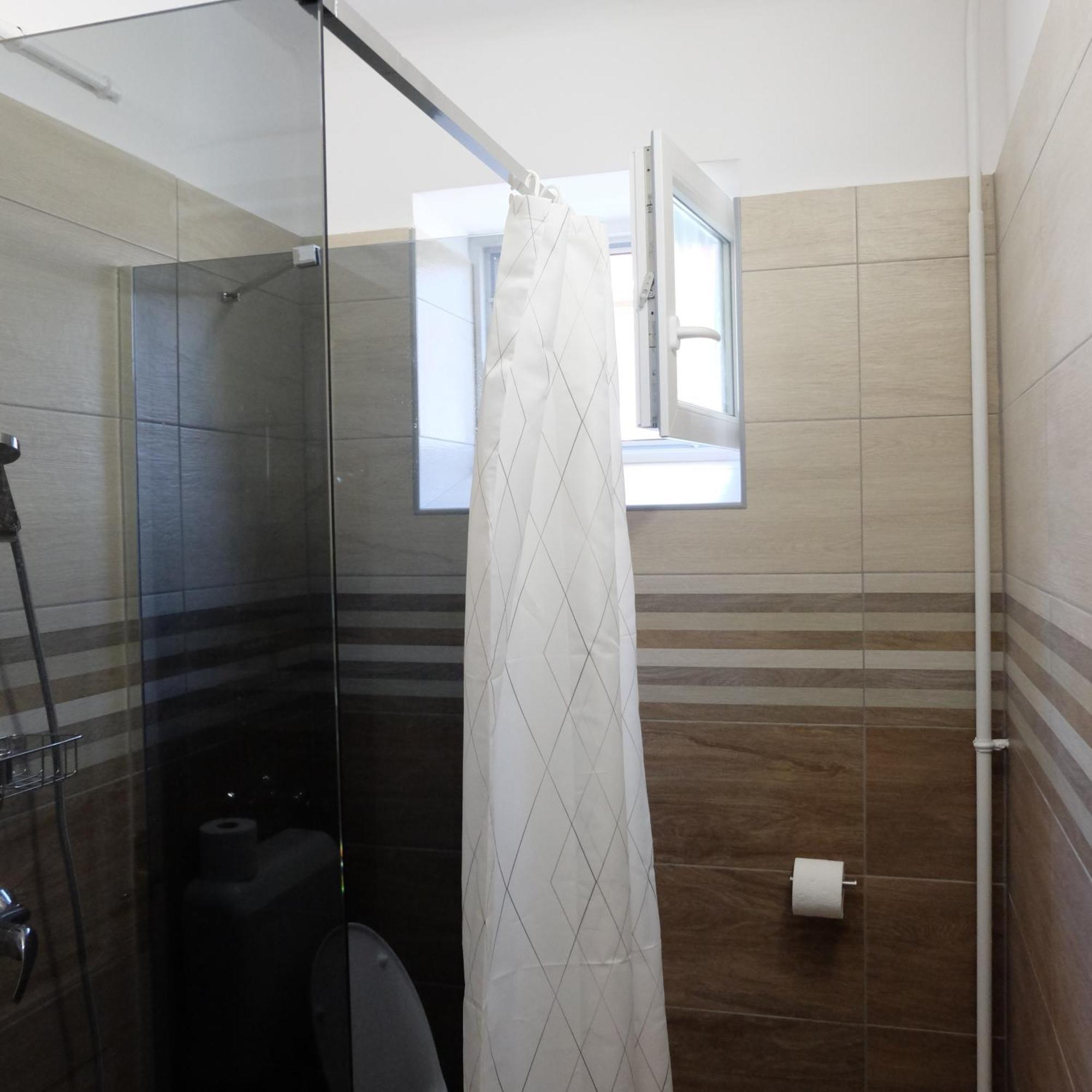 Hotel Petoefi Vendeghaz Eger Esterno foto