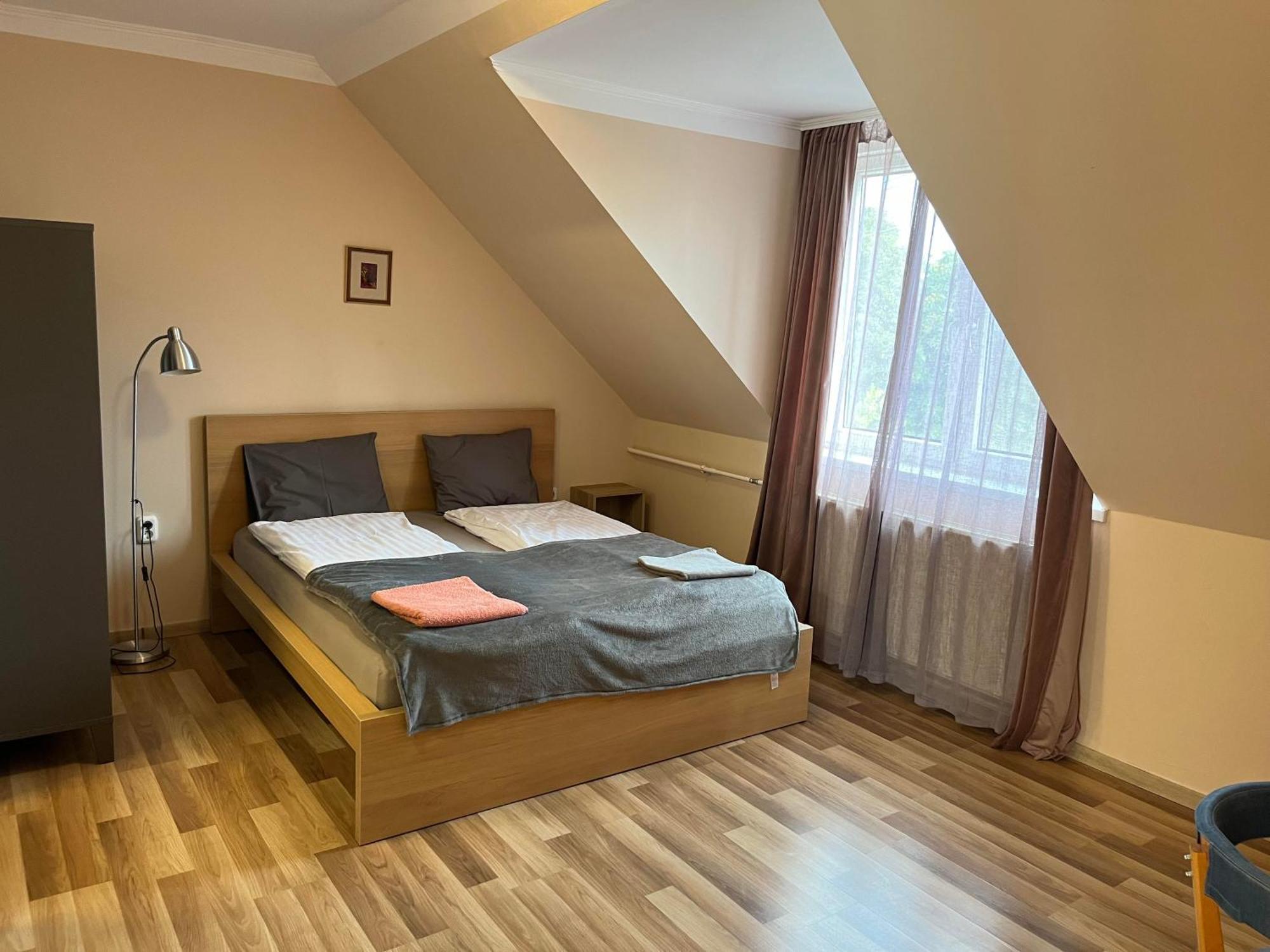 Hotel Petoefi Vendeghaz Eger Esterno foto