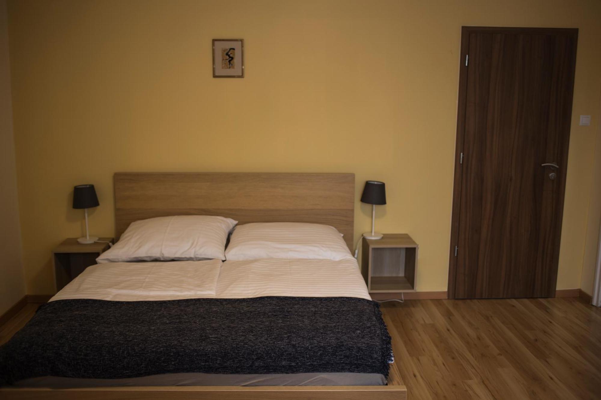 Hotel Petoefi Vendeghaz Eger Esterno foto