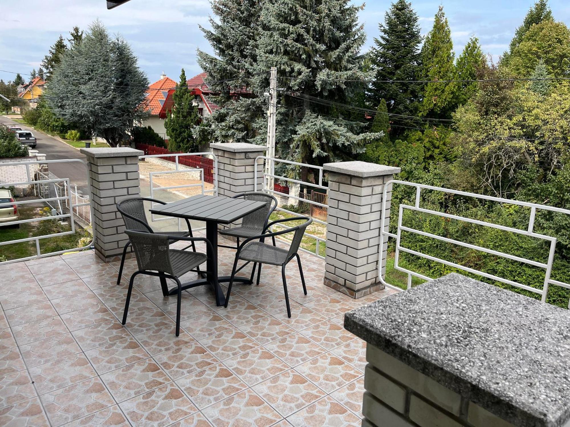 Hotel Petoefi Vendeghaz Eger Esterno foto